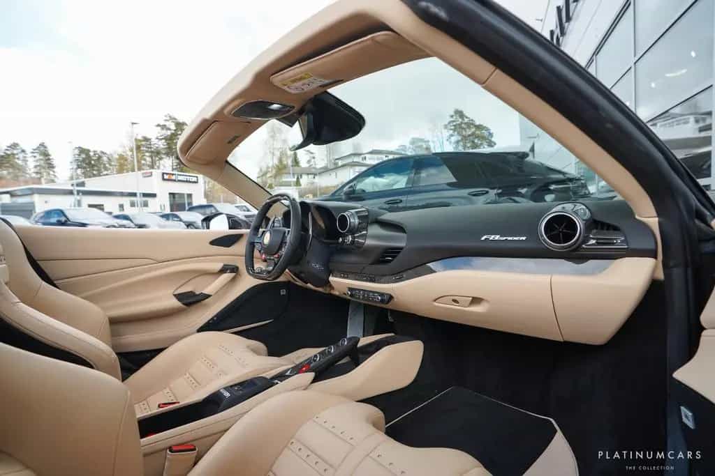Ferrari F8 Spider 720hk / Edizione Finale / Historical 05/2022-photo-6