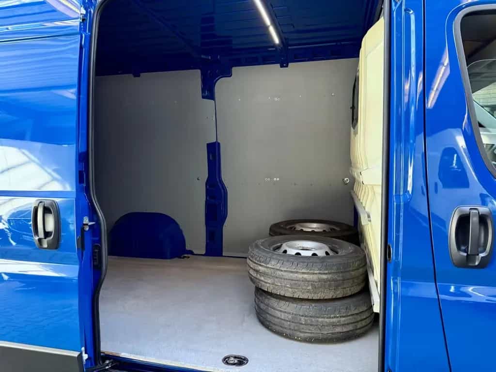 Fiat Ducato 2.3 D L2H2 3,5t KLIMA AHK NAVI CAM LED 04/2018-photo-16