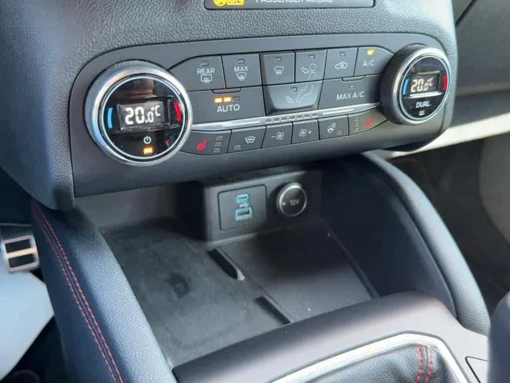 Ford Kuga +Kamera+LED+NAVI+4xSHZ+Frontscheibenheizung 02/2021-photo-14