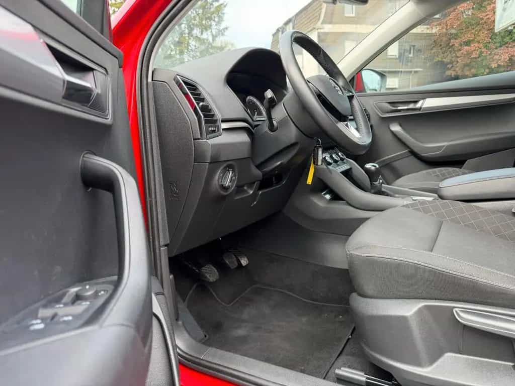 Skoda Karoq Ambition RUBBER RITA SCHADEN 01/2019-photo-8