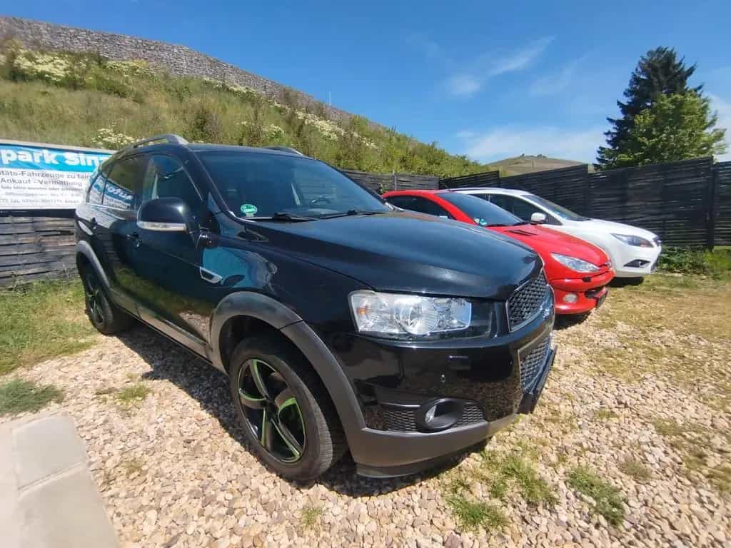 Chevrolet Captiva 2.2 D LT+ Autom.*7Sitze*Kam.*Temp.*TÜV n 11/2012-photo-1