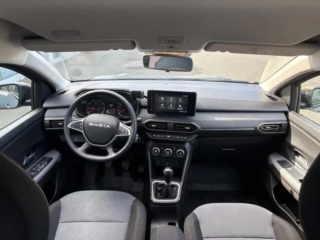 Dacia Jogger Extreme+ 7-Sitzer| 1.Hand | Navi | Kamera 12/2024-photo-20