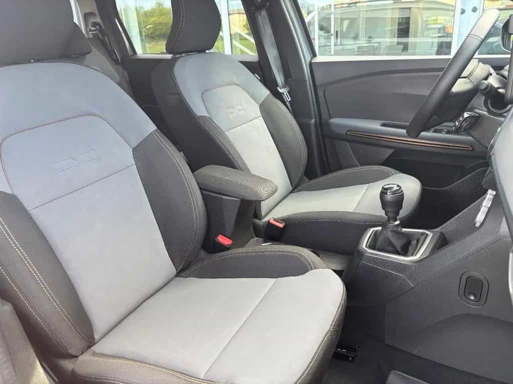 Dacia Jogger Extreme+ 7-Sitzer| 1.Hand | Navi | Kamera 12/2024-photo-21