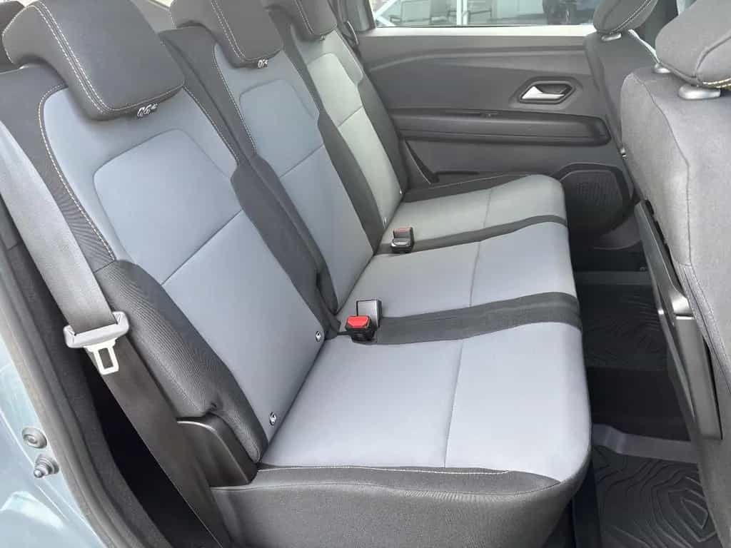 Dacia Jogger Extreme+ 7-Sitzer| 1.Hand | Navi | Kamera 12/2024-photo-24