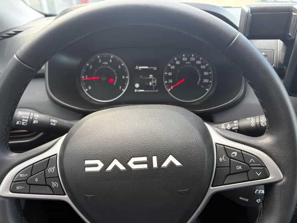Dacia Jogger Extreme+ 7-Sitzer| 1.Hand | Navi | Kamera 12/2024-photo-28