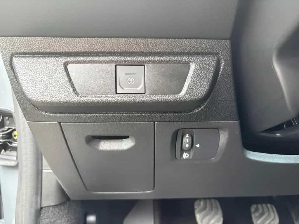 Dacia Jogger Extreme+ 7-Sitzer| 1.Hand | Navi | Kamera 12/2024-photo-36