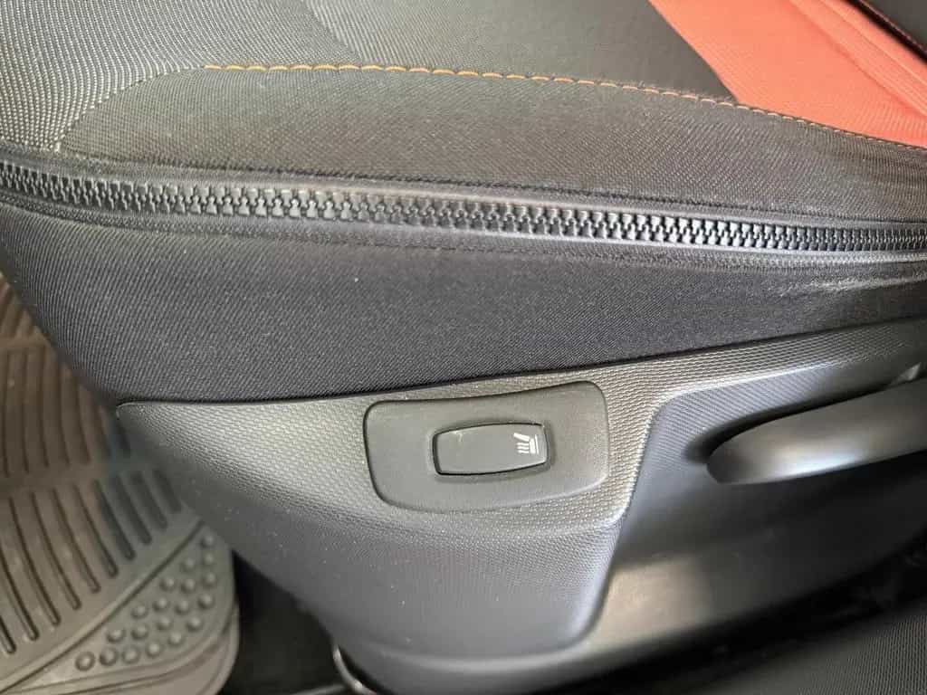 Renault Captur Luxe 1.2 AUTOMATIK NAVI XENON SHZ KLIMA 11/2014-photo-19