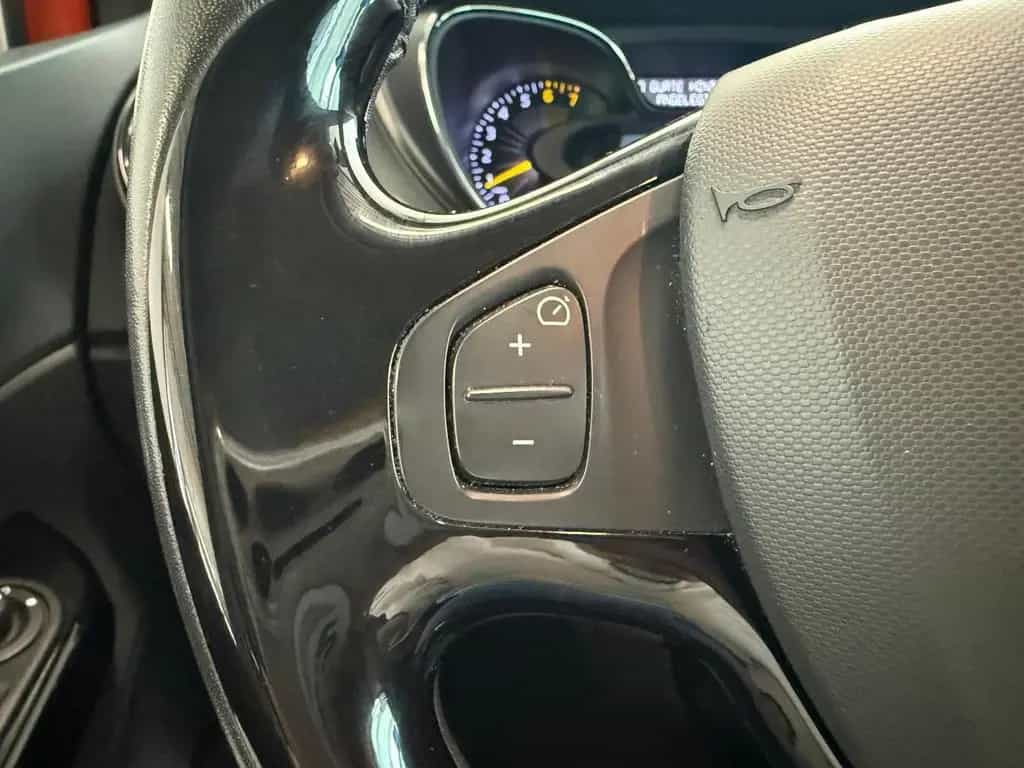 Renault Captur Luxe 1.2 AUTOMATIK NAVI XENON SHZ KLIMA 11/2014-photo-22