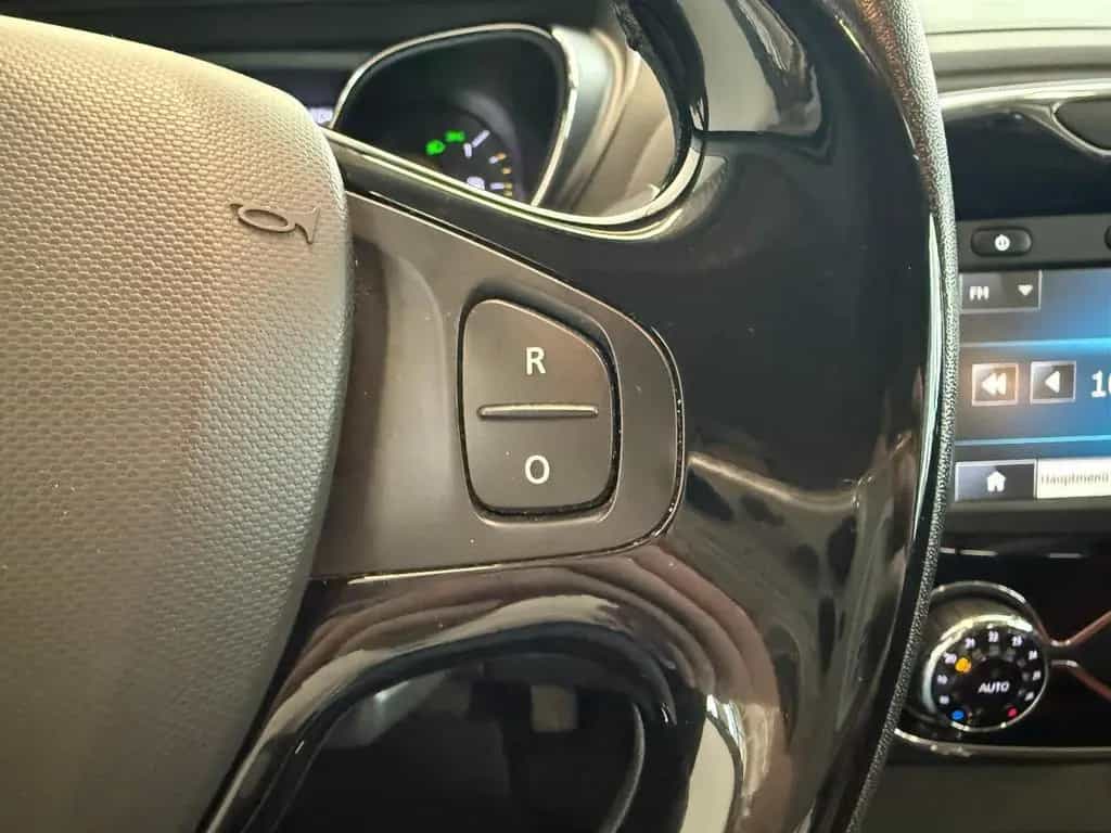 Renault Captur Luxe 1.2 AUTOMATIK NAVI XENON SHZ KLIMA 11/2014-photo-23