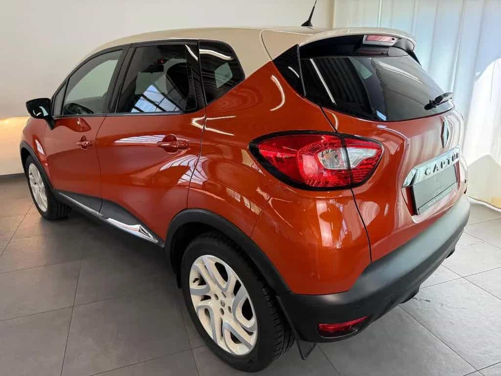 Renault Captur Luxe 1.2 AUTOMATIK NAVI XENON SHZ KLIMA 11/2014-photo-6