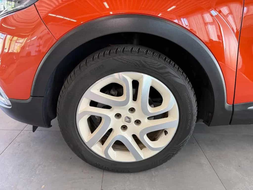Renault Captur Luxe 1.2 AUTOMATIK NAVI XENON SHZ KLIMA 11/2014-photo-8