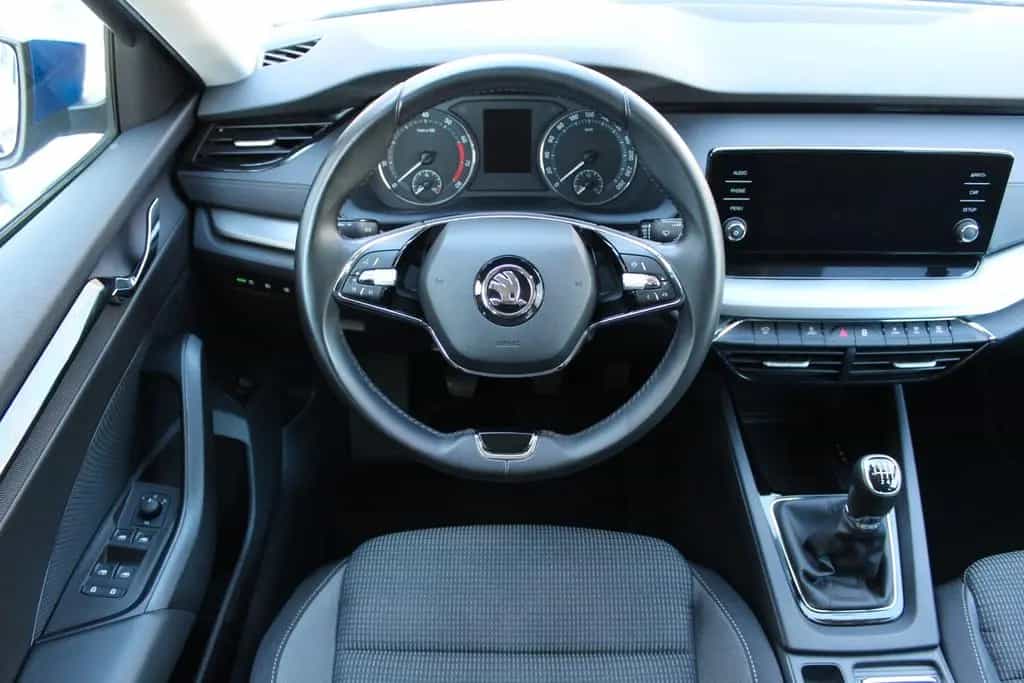 Skoda Octavia Combi Ambition*LED*NAV*SITZH 09/2020-photo-18