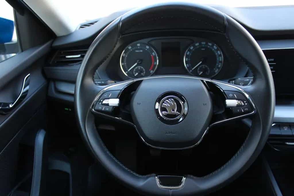 Skoda Octavia Combi Ambition*LED*NAV*SITZH 09/2020-photo-19