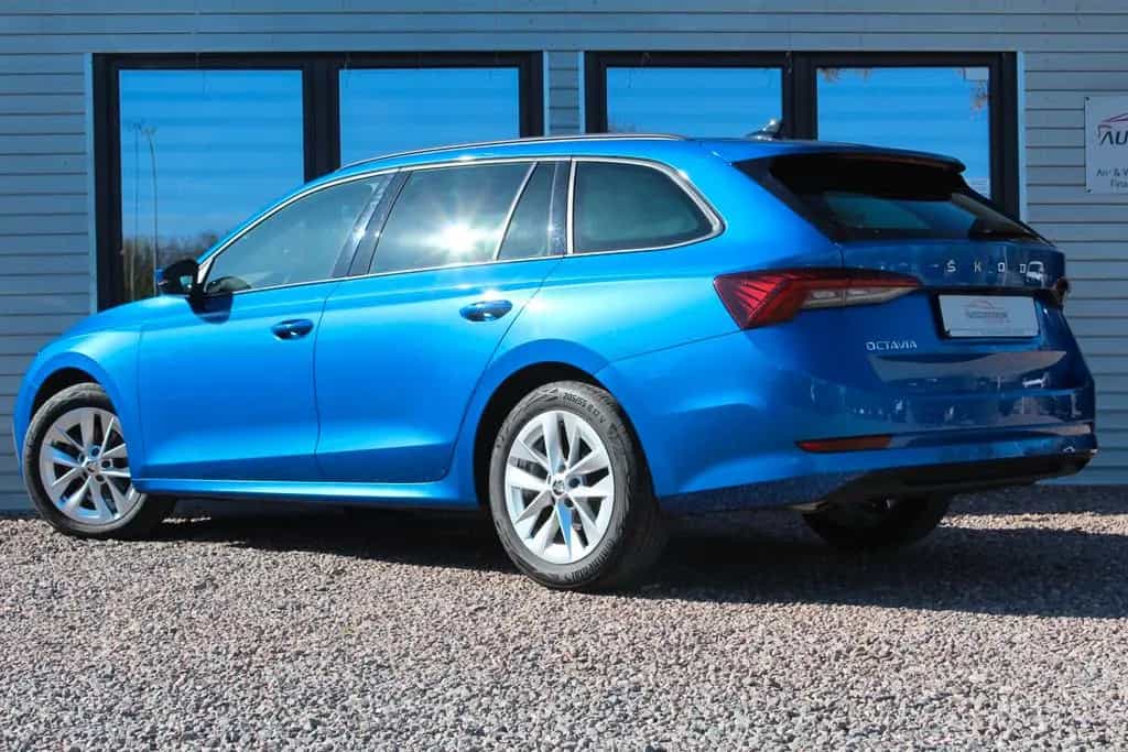 Skoda Octavia Combi Ambition*LED*NAV*SITZH 09/2020-photo-6