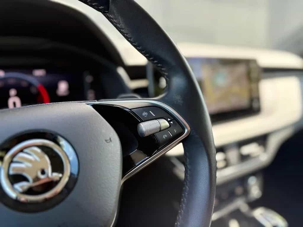 Skoda Kamiq SELECTION 1.5TSI DSG NAVI+AHK+SITZHEIUNG 03/2024-photo-10