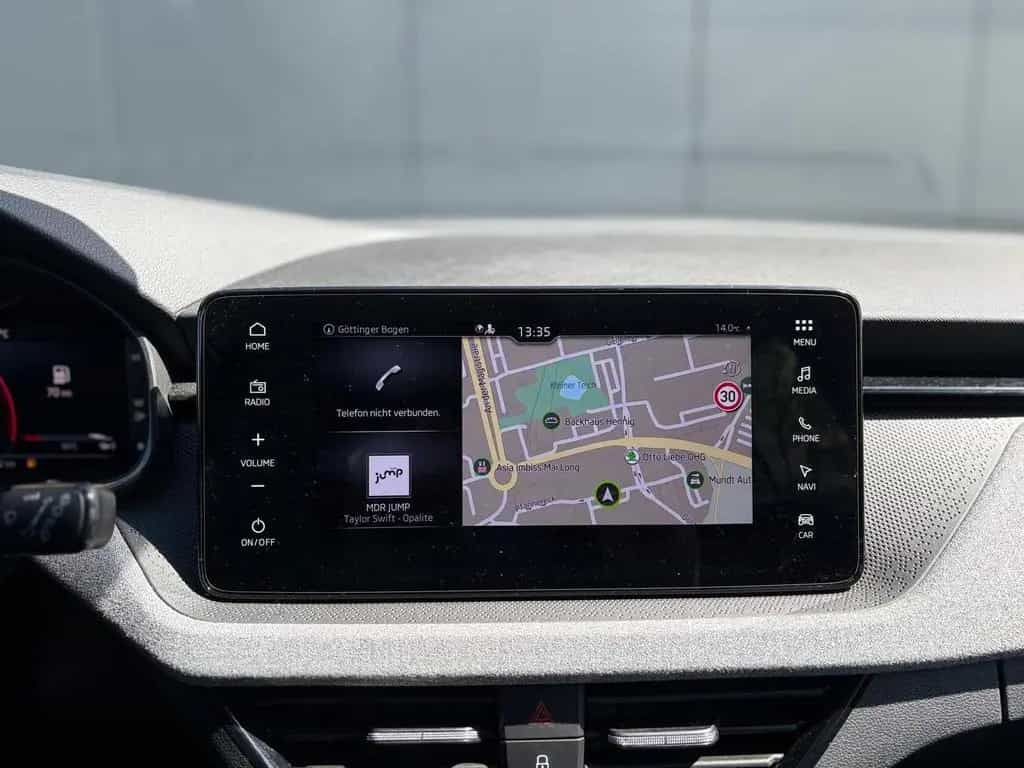 Skoda Kamiq SELECTION 1.5TSI DSG NAVI+AHK+SITZHEIUNG 03/2024-photo-12