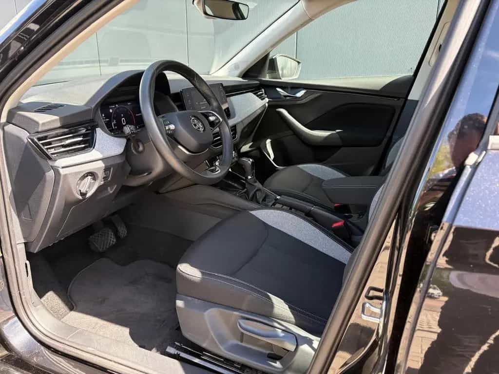 Skoda Kamiq SELECTION 1.5TSI DSG NAVI+AHK+SITZHEIUNG 03/2024-photo-5