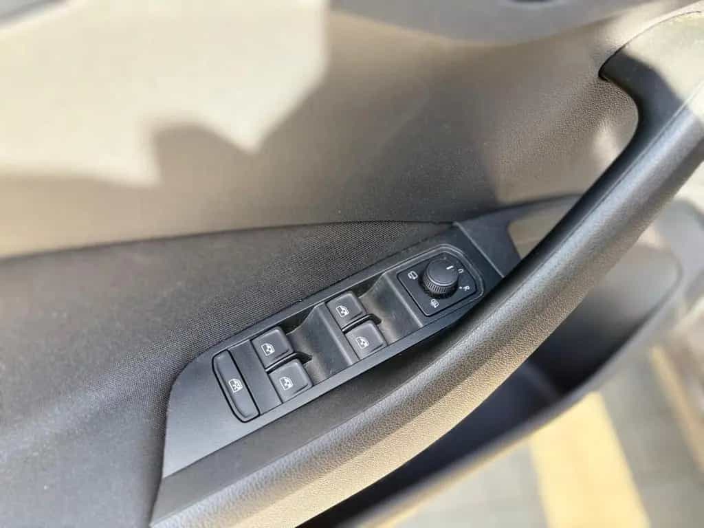 Skoda Kamiq SELECTION 1.5TSI DSG NAVI+AHK+SITZHEIUNG 03/2024-photo-6