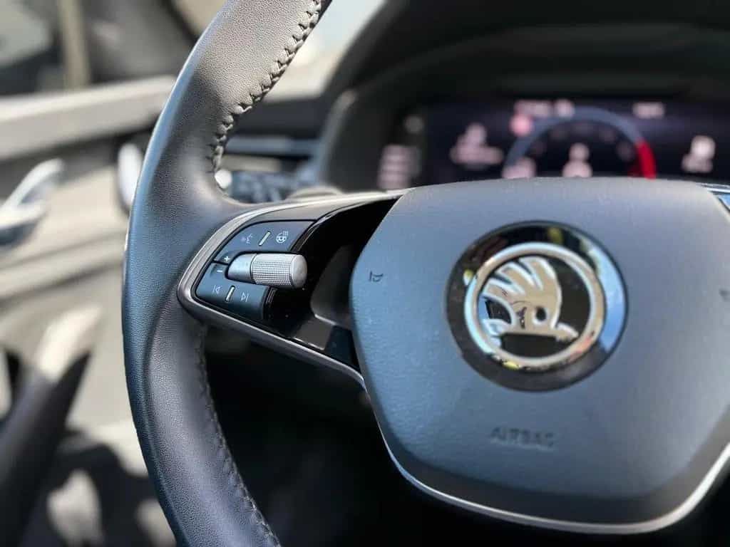 Skoda Kamiq SELECTION 1.5TSI DSG NAVI+AHK+SITZHEIUNG 03/2024-photo-9