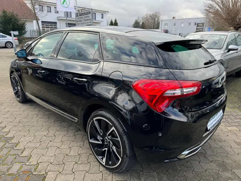 DS Automobiles DS5 01/2016-photo-5