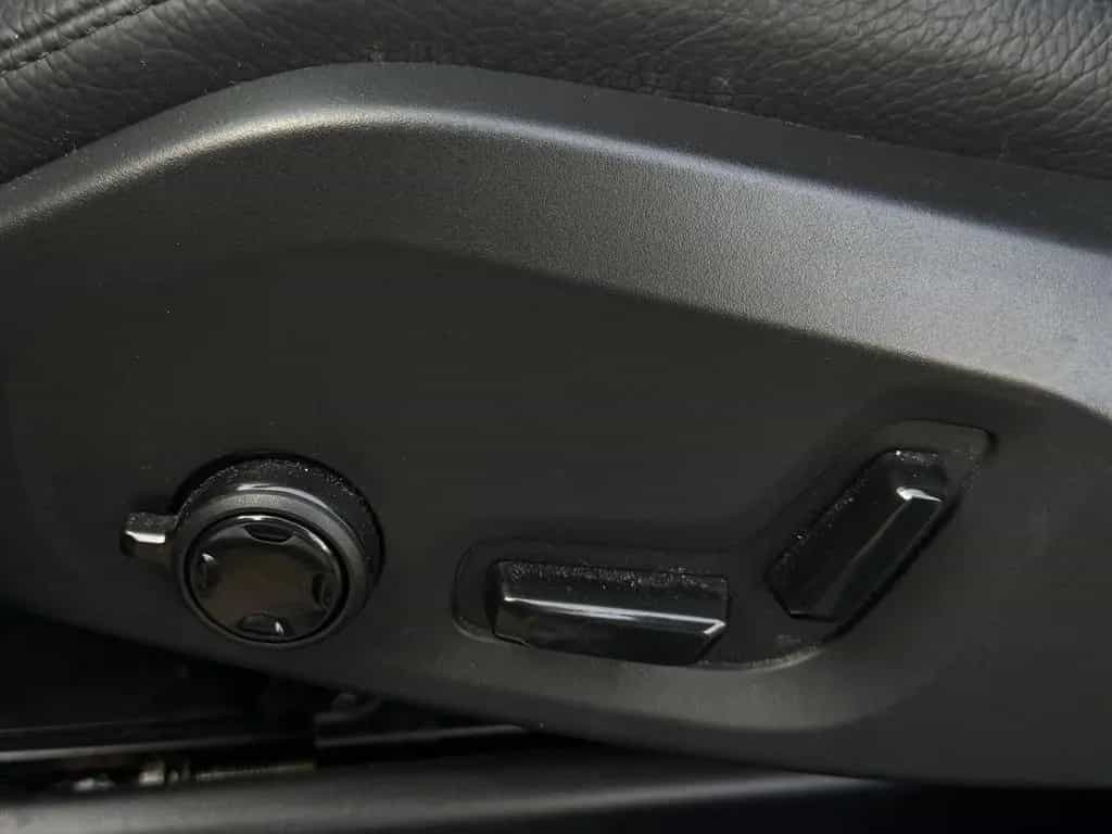Volvo XC60 2.0 B4 Plus Dark 02/2023-photo-15