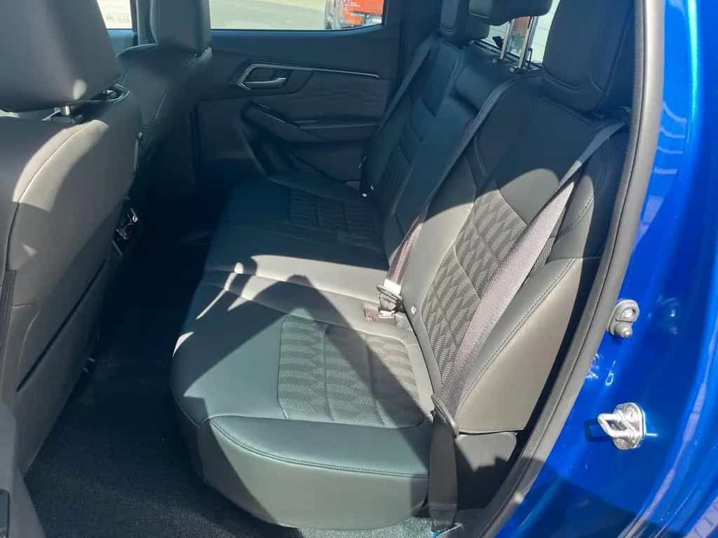 Isuzu D-Max Double Cab V-Cross AT +SOFORT+ null-photo-30