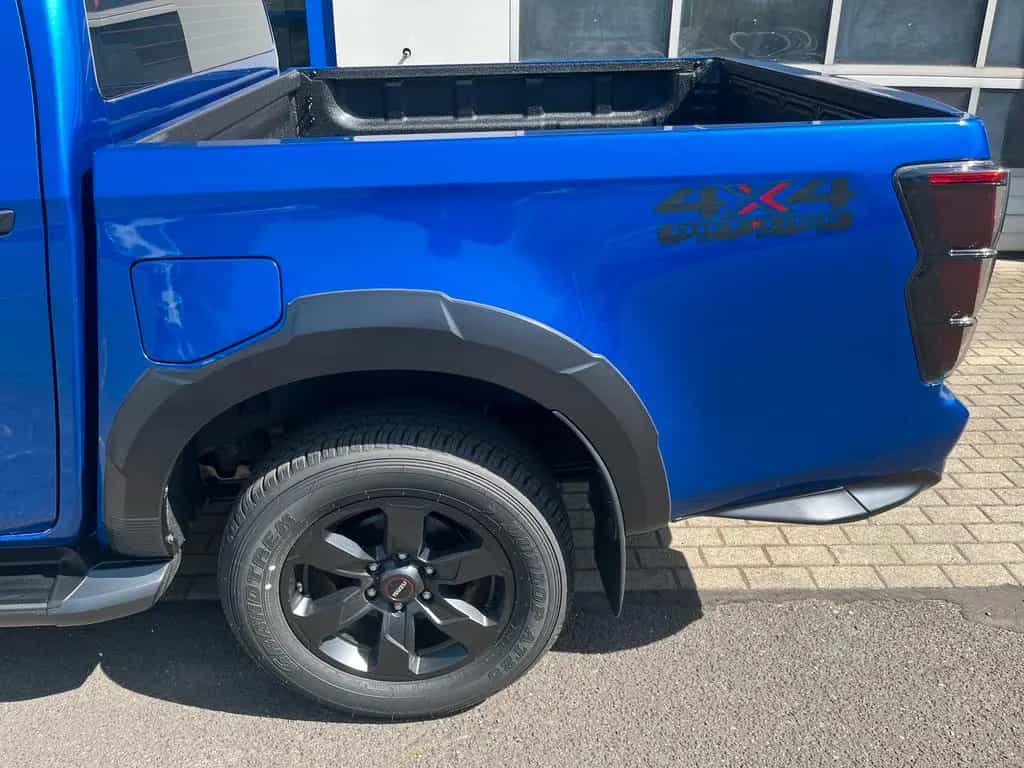 Isuzu D-Max Double Cab V-Cross AT +SOFORT+ null-photo-7
