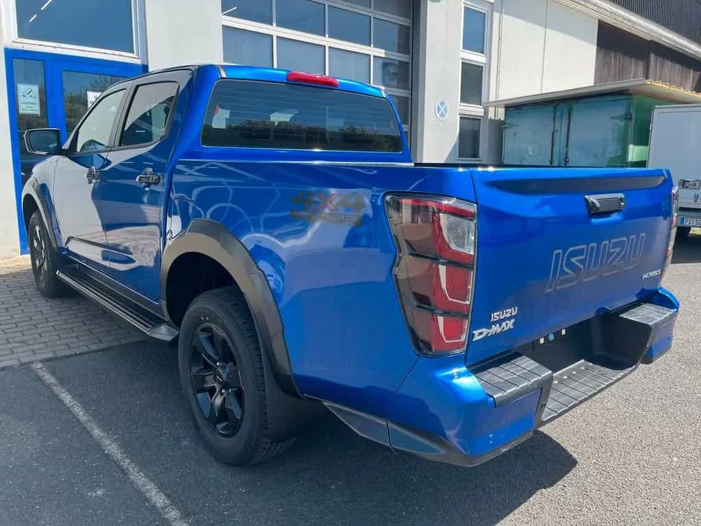 Isuzu D-Max Double Cab V-Cross AT +SOFORT+ null-photo-9