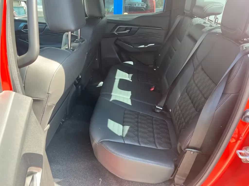 Isuzu D-Max Double Cab V-Cross AT +SOFORT+ null-photo-12