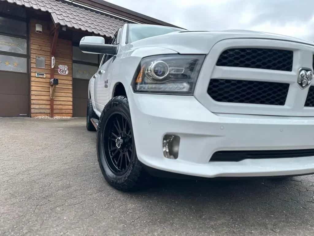 Dodge RAM LARAMIE*LONGBED*5.7 V8*4X4*AHK*NAVI*LACHANTI*PDC 10/2017-photo-15