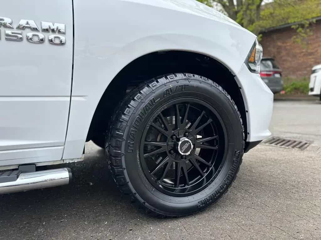 Dodge RAM LARAMIE*LONGBED*5.7 V8*4X4*AHK*NAVI*LACHANTI*PDC 10/2017-photo-21