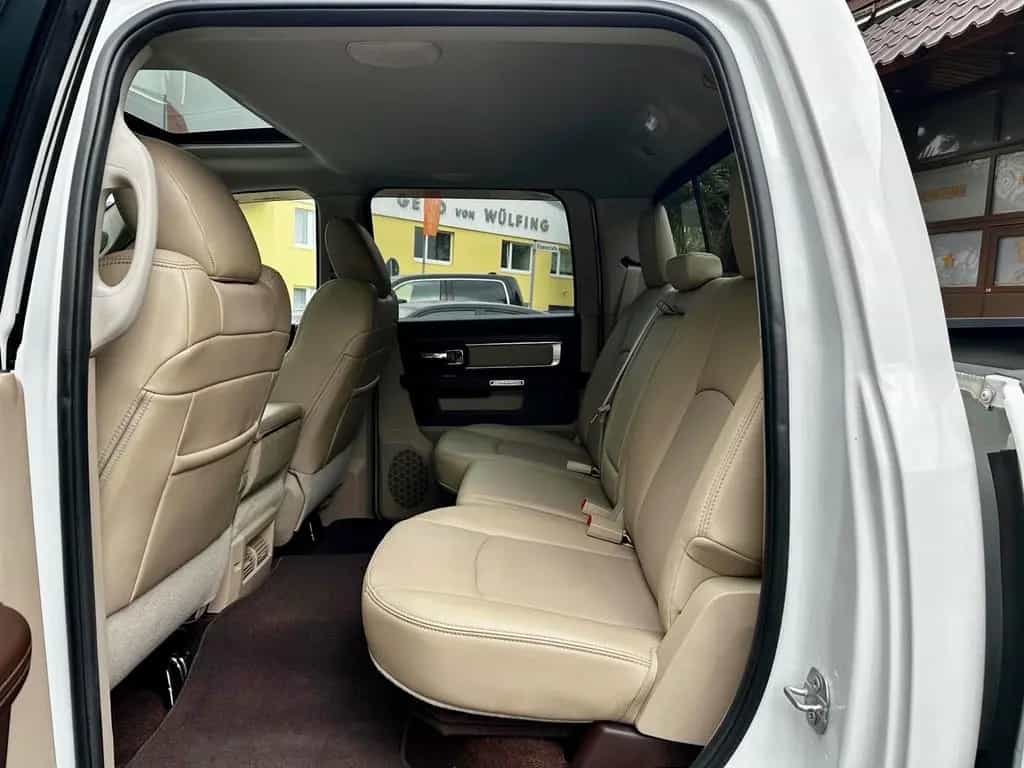 Dodge RAM LARAMIE*LONGBED*5.7 V8*4X4*AHK*NAVI*LACHANTI*PDC 10/2017-photo-37