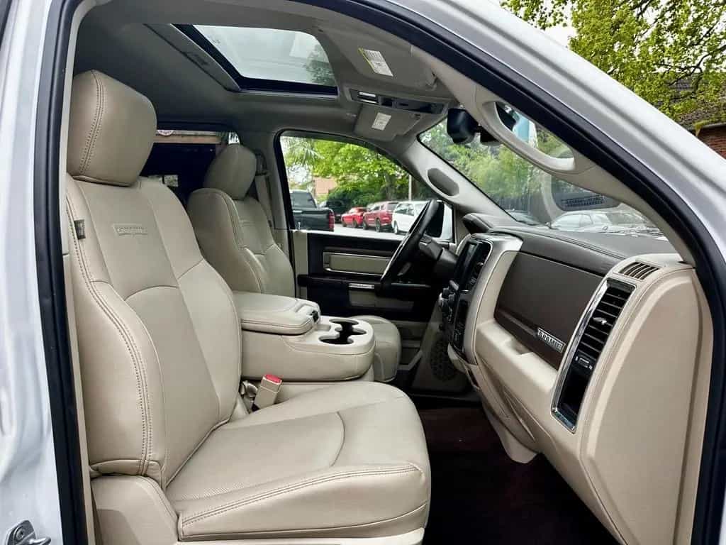Dodge RAM LARAMIE*LONGBED*5.7 V8*4X4*AHK*NAVI*LACHANTI*PDC 10/2017-photo-43