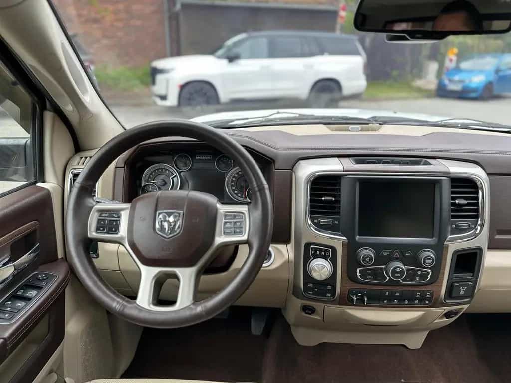 Dodge RAM LARAMIE*LONGBED*5.7 V8*4X4*AHK*NAVI*LACHANTI*PDC 10/2017-photo-48