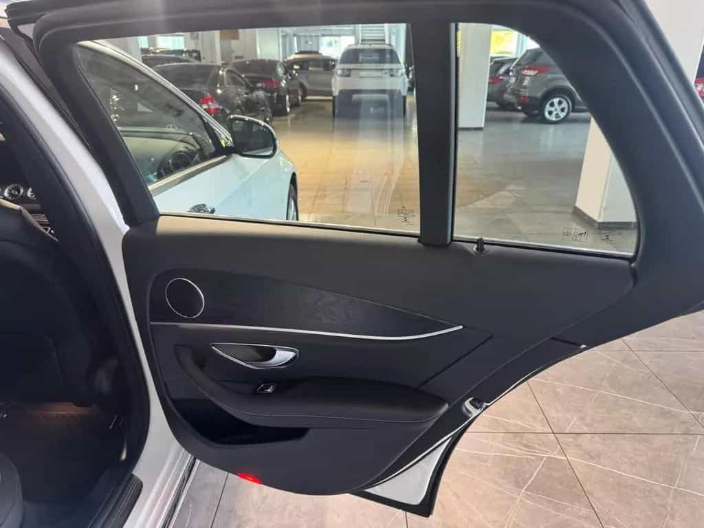 Mercedes-Benz E 200 T-Modell *1.Hd*Erst 61tkm*Navi*360° Kamera 04/2017-photo-20