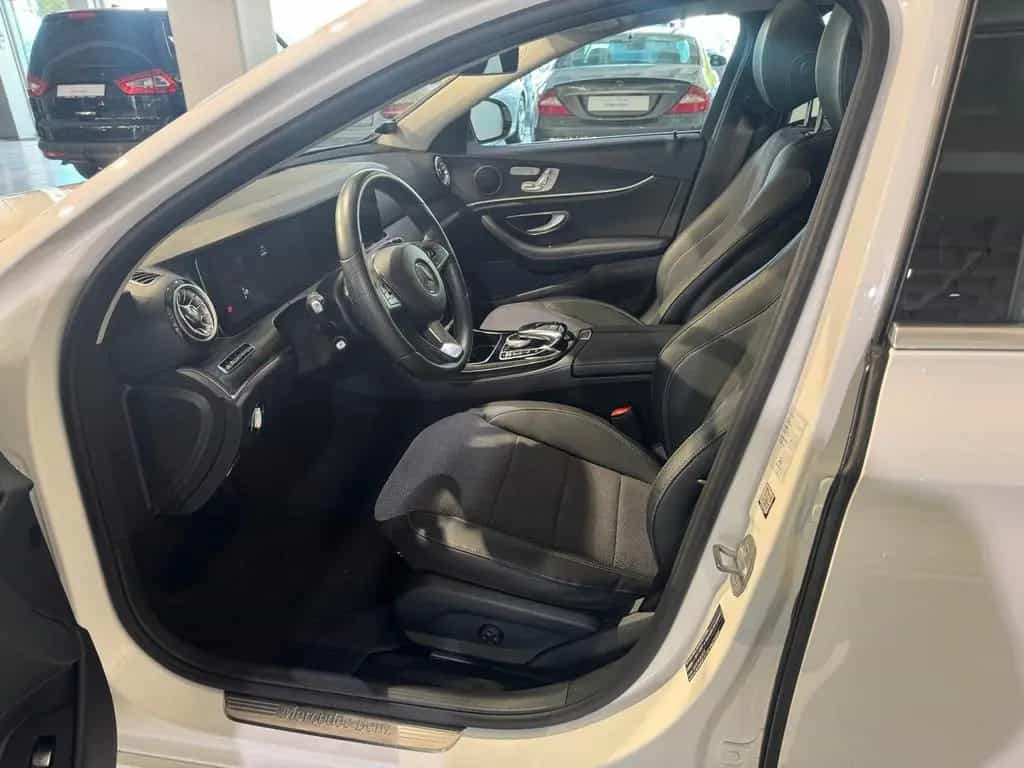Mercedes-Benz E 200 T-Modell *1.Hd*Erst 61tkm*Navi*360° Kamera 04/2017-photo-6
