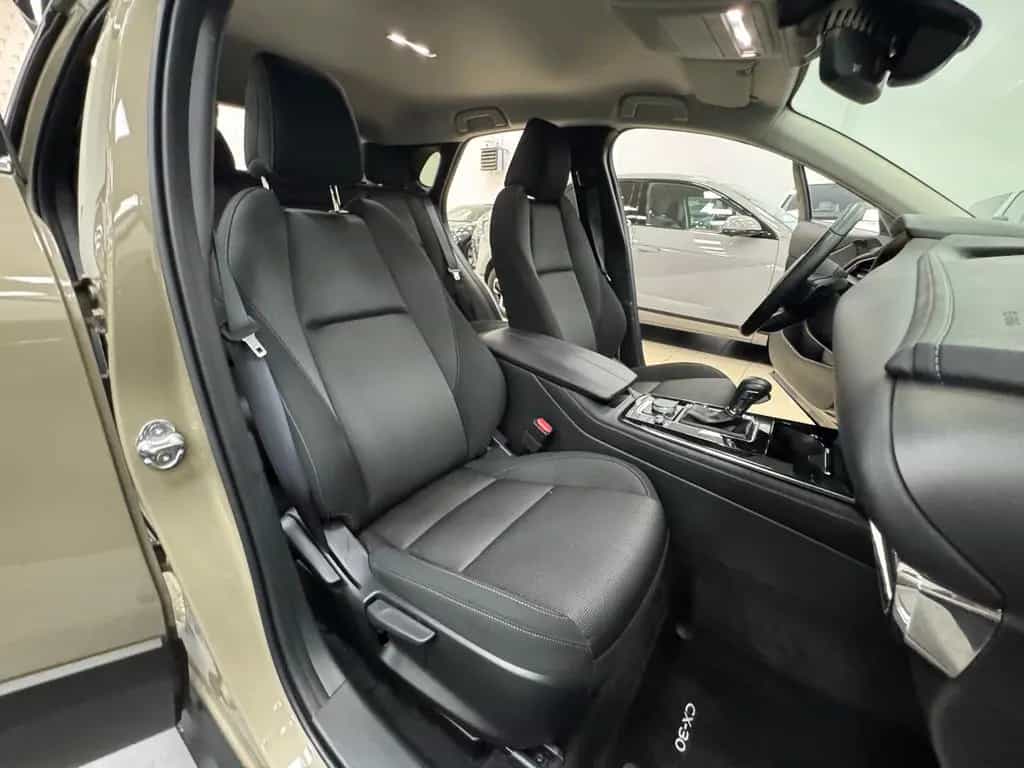 Mazda CX-30 2.5L e-SKYACTIV G 140ps 6AT FWD Exclusiv-L 03/2025-photo-9