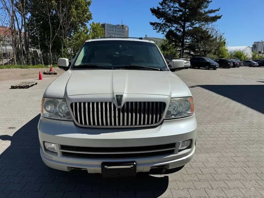 Lincoln Navigator 5.4 V8 * 1. HAND * 8-Sitzer * Allrad * 01/2005-photo-6