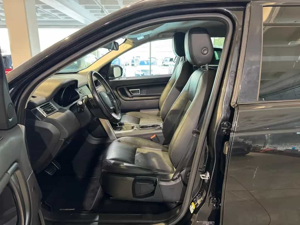 Land Rover Discovery Sport Pure *Automatik*Navi*RFK*AHK 2,2 01/2016-photo-17