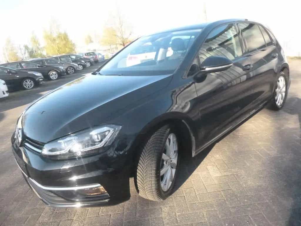 Volkswagen Golf 1.0 TSI BMT Highline-Navi-LED-PDC-Panorama 09/2017-photo-0