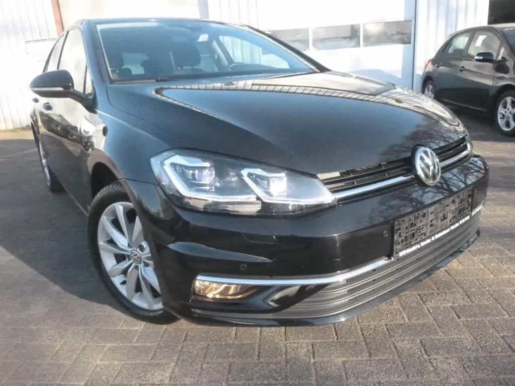 Volkswagen Golf 1.0 TSI BMT Highline-Navi-LED-PDC-Panorama 09/2017-photo-1