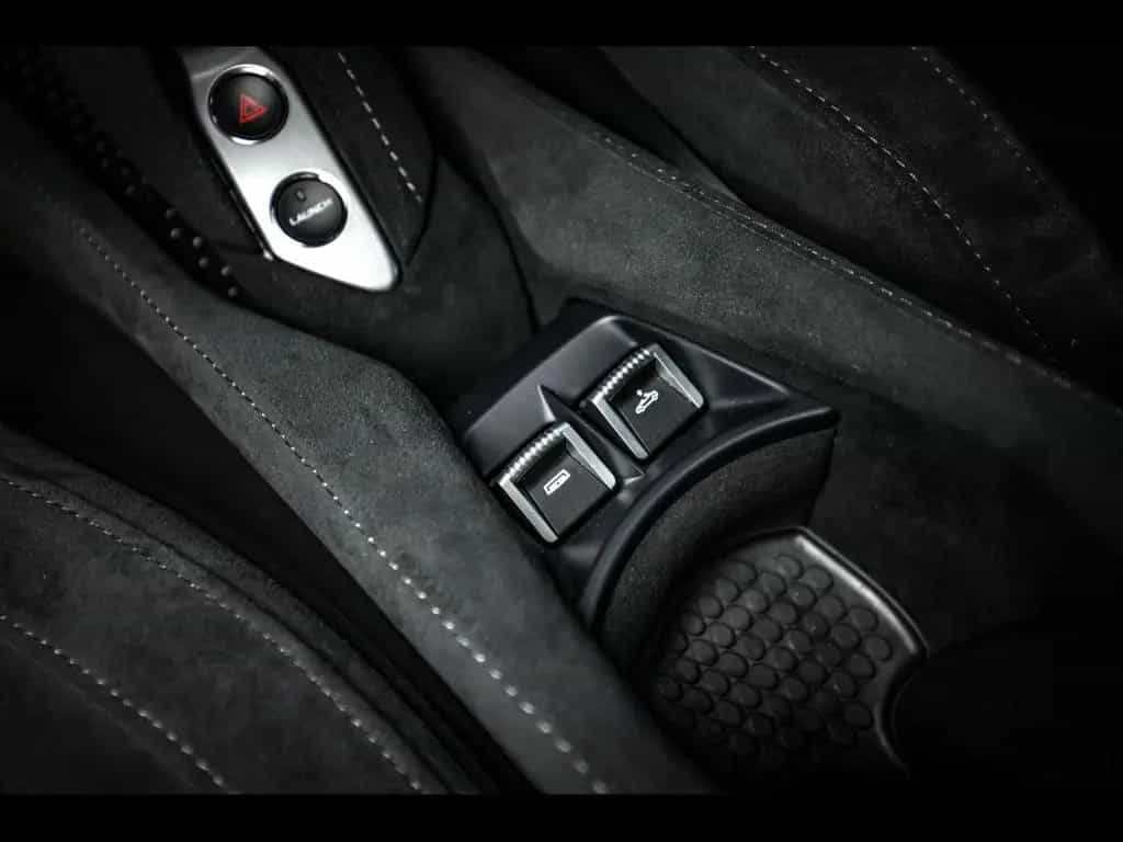 McLaren 720S SPIDER°STEALTH°XPEL°ELITE PAINT°B&W°LIFT 02/2022-photo-21