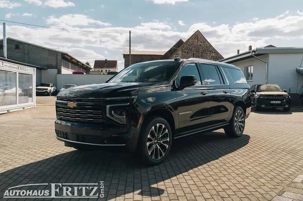 Chevrolet Suburban High Country - 6,2l V8 4WD TV null-photo-4