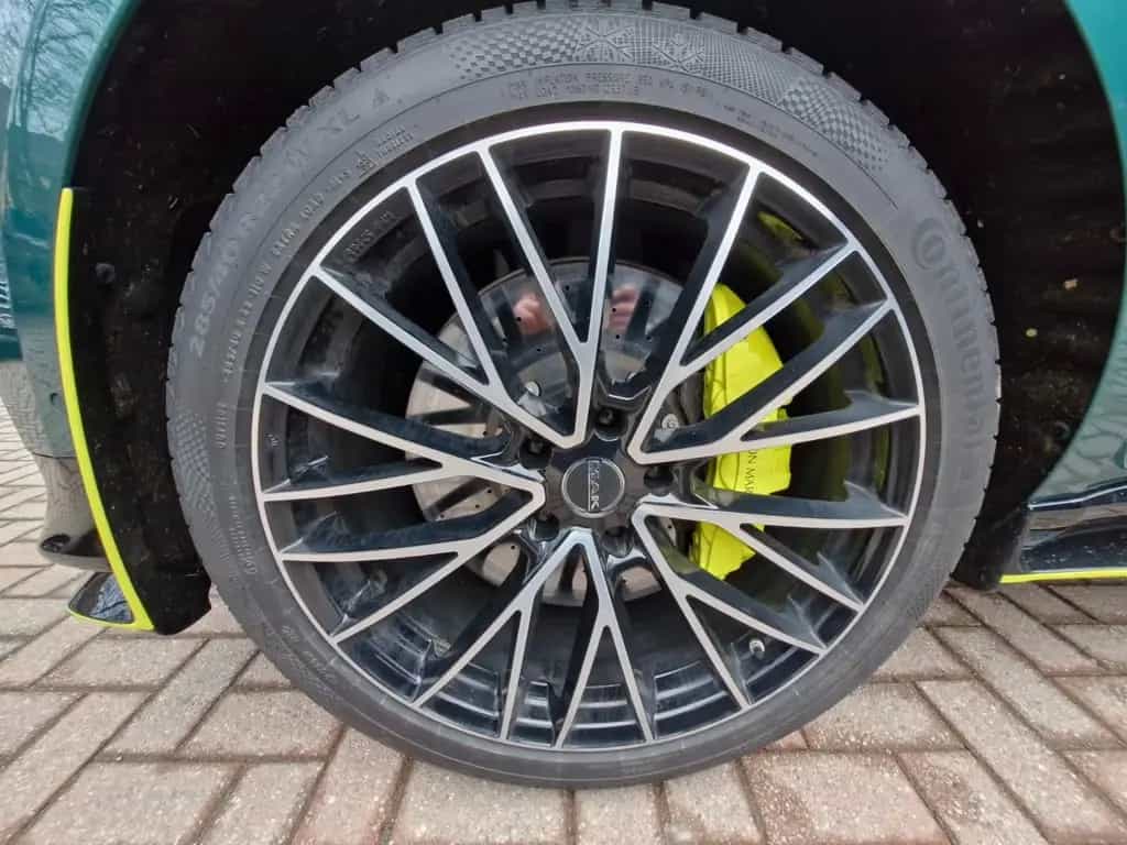 Aston Martin DBX 707 1.Hand 8-Fach Carbon Panorama 10/2023-photo-15