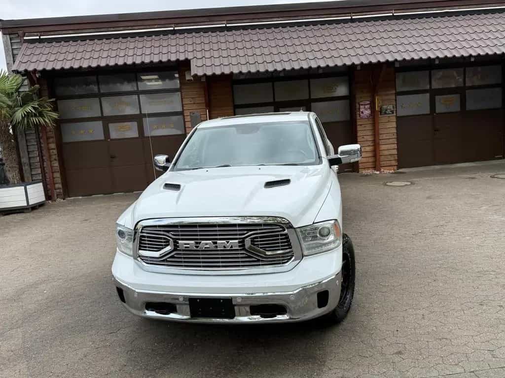 Dodge RAM LONGHORN*LACHANTI*5.7 V8*4X4*AHK*NAVI*VOLL*GARAN 11/2014-photo-3