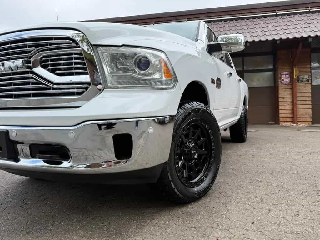 Dodge RAM LONGHORN*LACHANTI*5.7 V8*4X4*AHK*NAVI*VOLL*GARAN 11/2014-photo-4