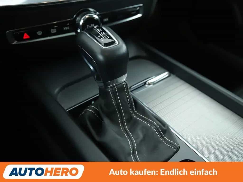 Volvo V60 2.0 T5 R-Design AWD Aut*NAVI*LED*TEMPO*CAM* 01/2020-photo-21
