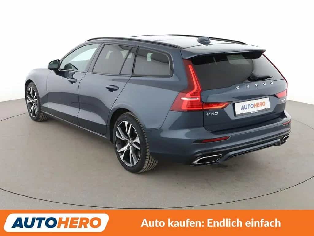 Volvo V60 2.0 T5 R-Design AWD Aut*NAVI*LED*TEMPO*CAM* 01/2020-photo-2