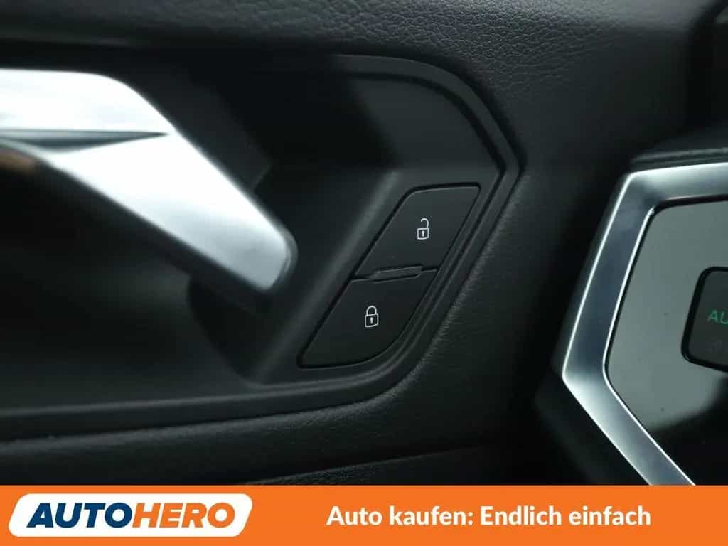 Audi Q3 45 TFSI quattro S line Aut.*NAVI*TEMPO*CAM* 04/2019-photo-26