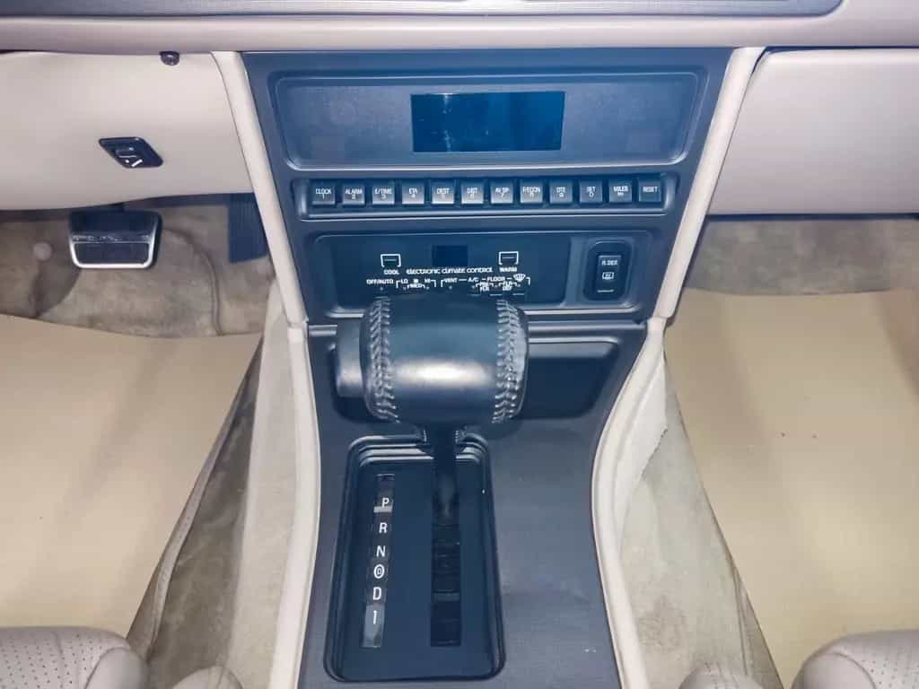 Lincoln Mark VII LSC 5.0 V8 ***H-ZULASSUNG*** 06/1991-photo-17